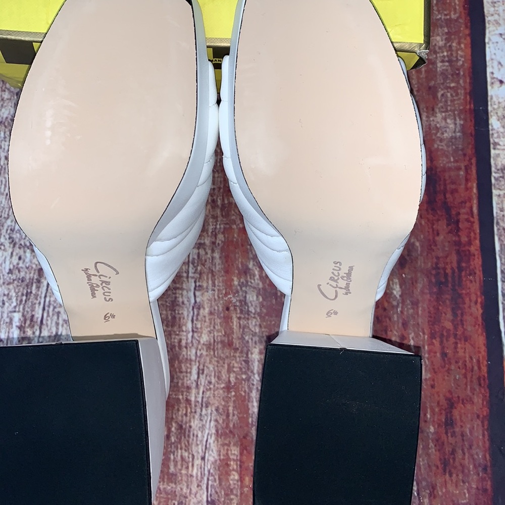 Marlie Platform Sandals - Picture 9 of 9